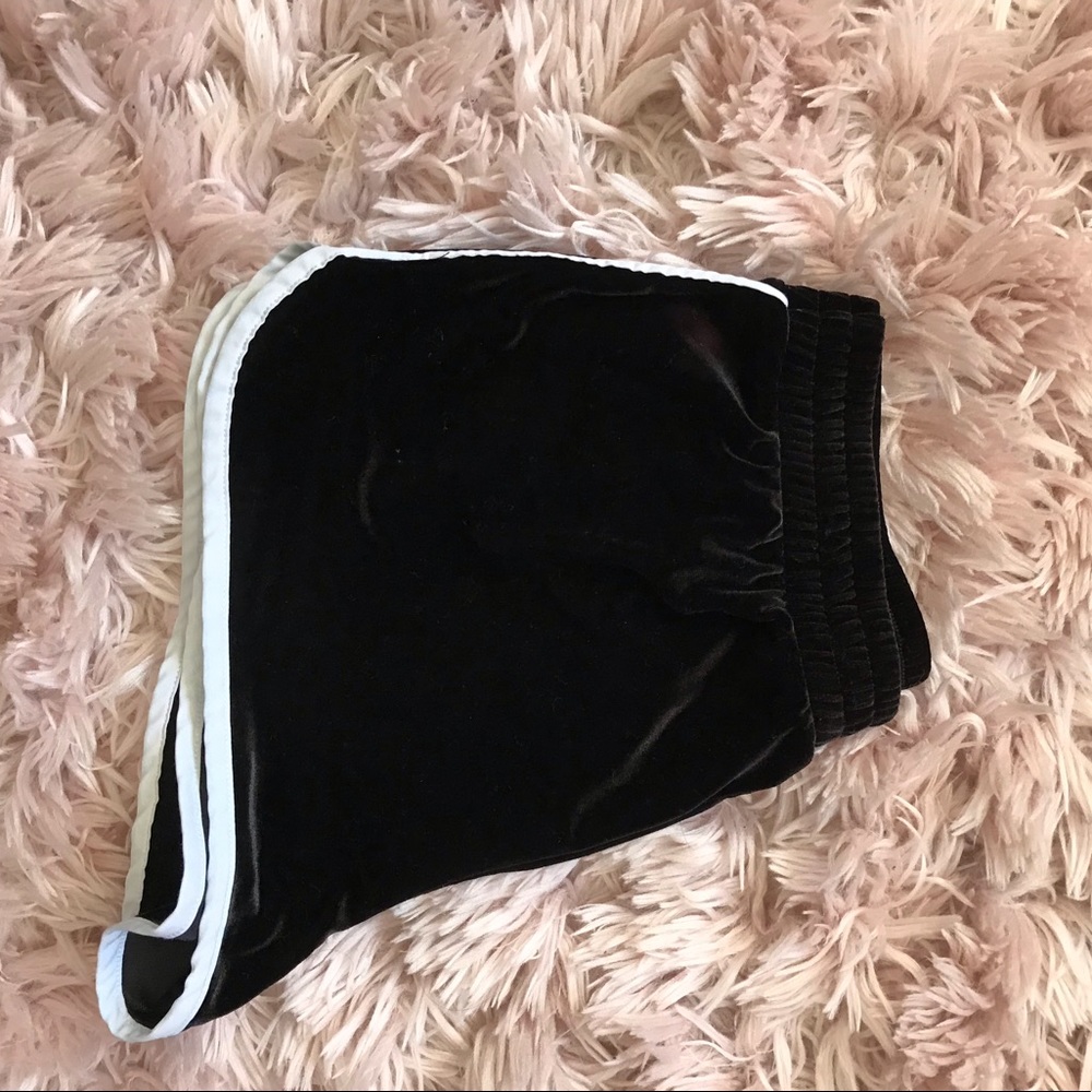 COPY - Velvet Short Shorts - Picture 5 of 5